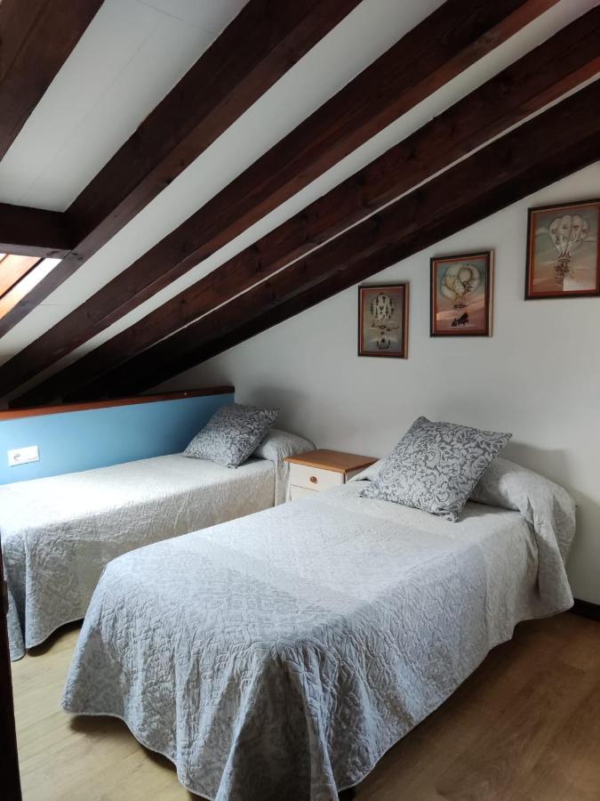 Apartamentos Llave De Santillana 桑提亚纳德玛 外观 照片