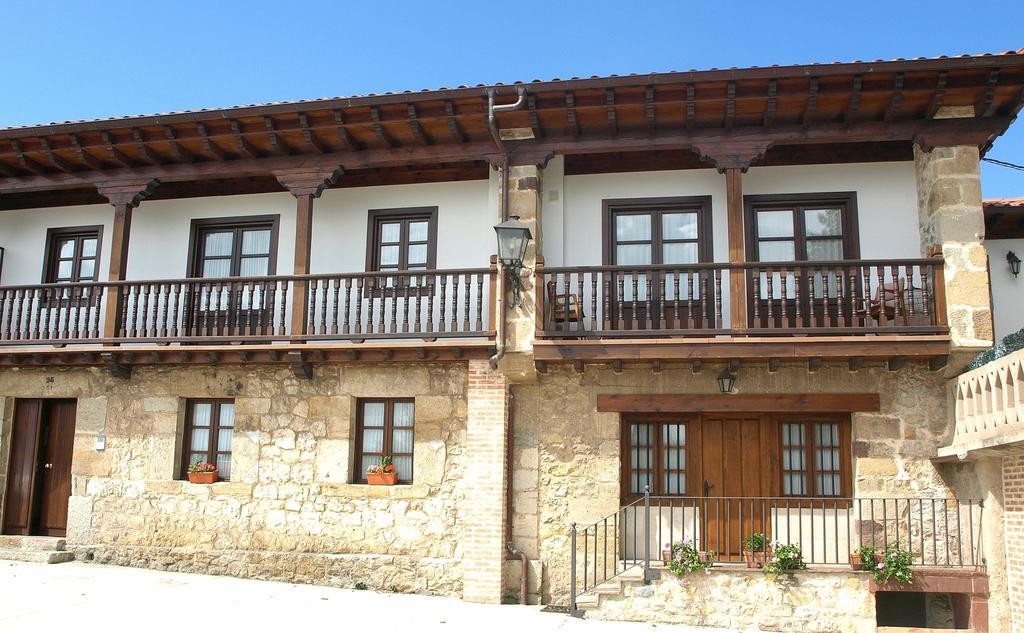 Apartamentos Llave De Santillana 桑提亚纳德玛 外观 照片