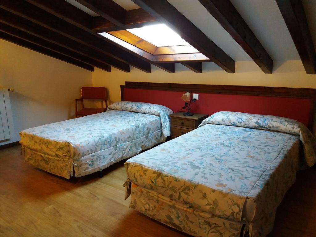Apartamentos Llave De Santillana 桑提亚纳德玛 外观 照片