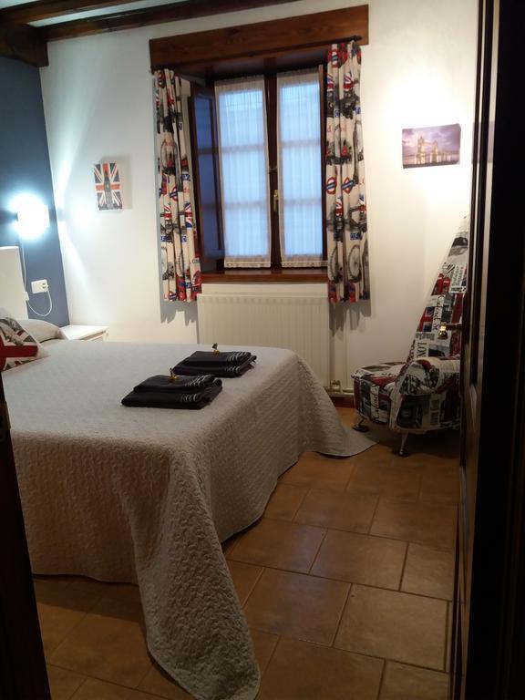 Apartamentos Llave De Santillana 桑提亚纳德玛 外观 照片